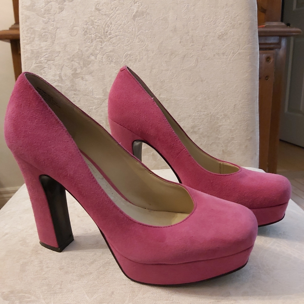 Nine West Fuschia Suede High Heel Dress Shoes